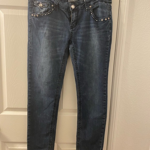 Perfect to used with 🥾, pretty nice pants - Picture 4 of 6